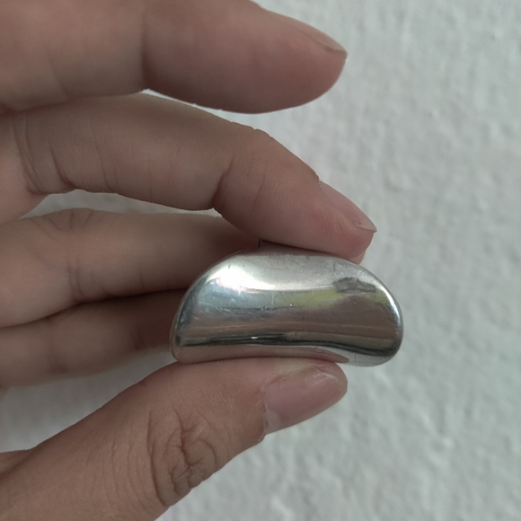 Sterling Silver Ring Size 5 1/2 (approximate) - Picture 8 of 9